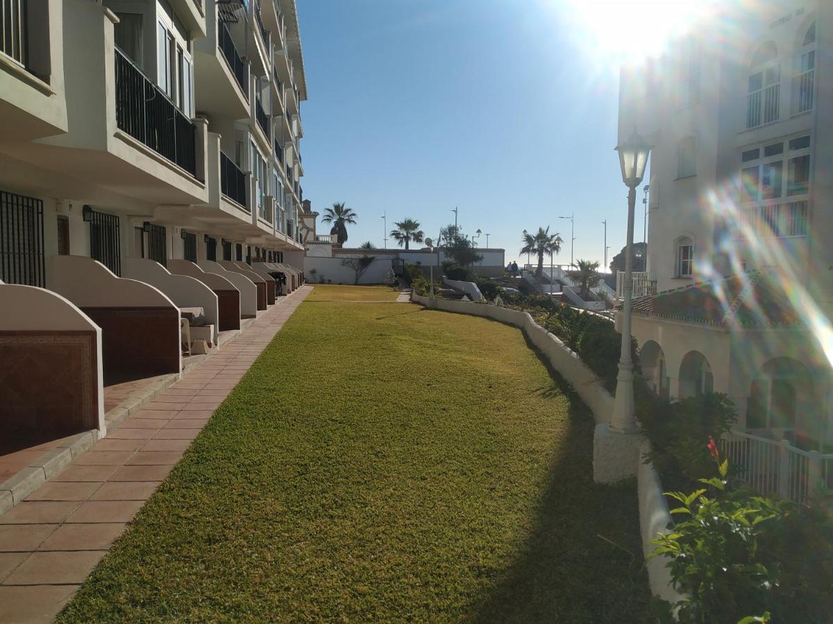 נרחה 1 Bedroom Beachfront Apartment At Torecilla Beach מראה חיצוני תמונה