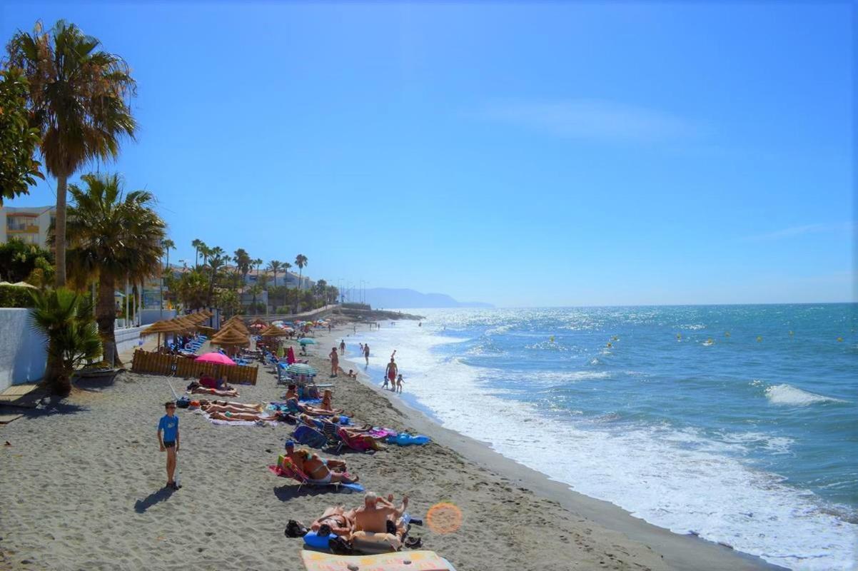 נרחה 1 Bedroom Beachfront Apartment At Torecilla Beach מראה חיצוני תמונה