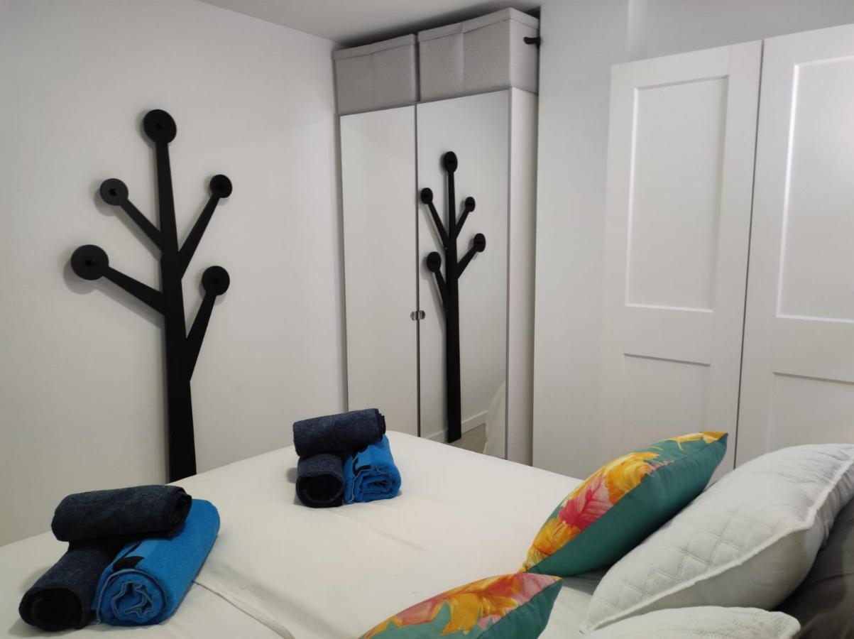 נרחה 1 Bedroom Beachfront Apartment At Torecilla Beach מראה חיצוני תמונה