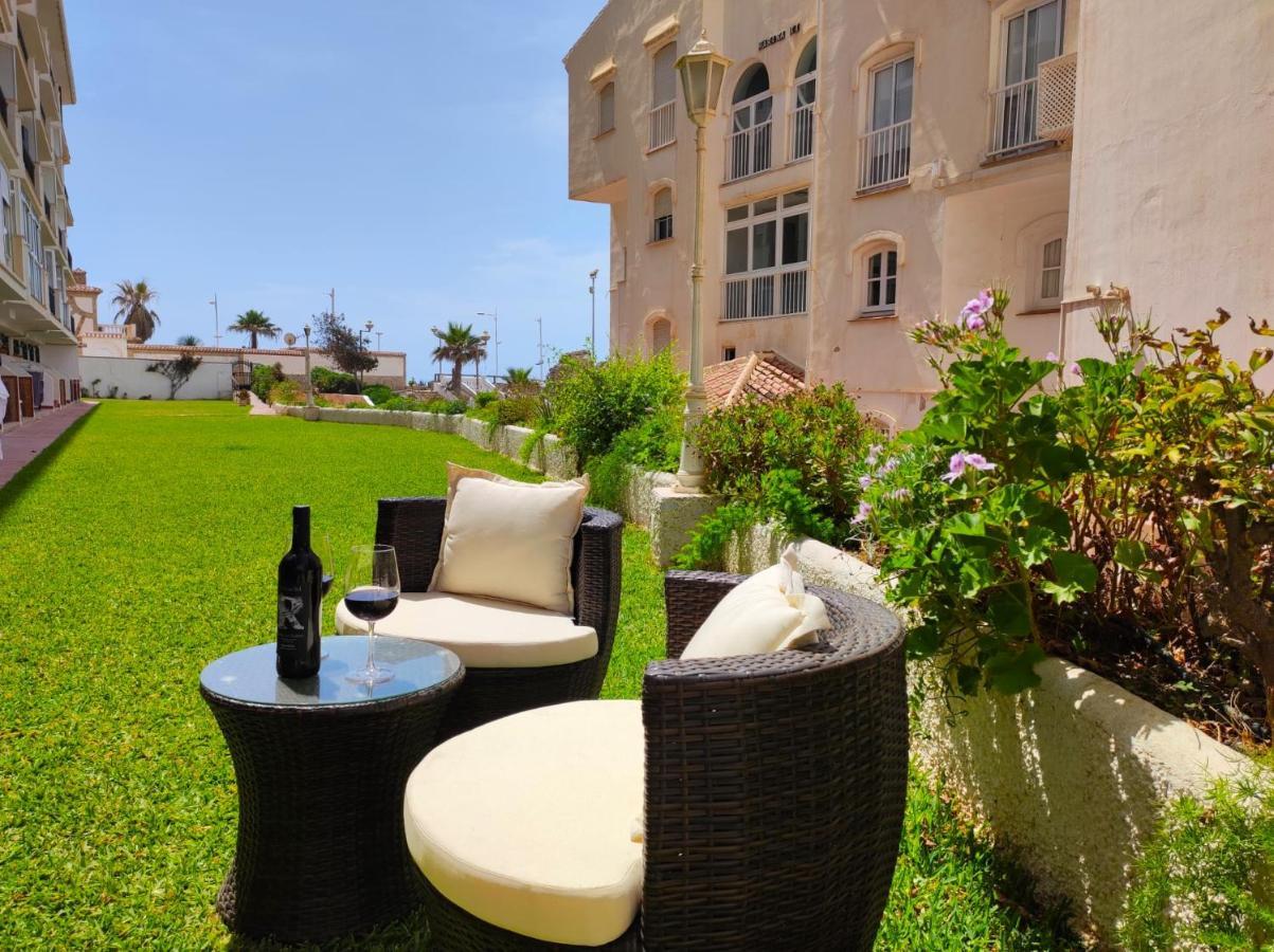 נרחה 1 Bedroom Beachfront Apartment At Torecilla Beach מראה חיצוני תמונה